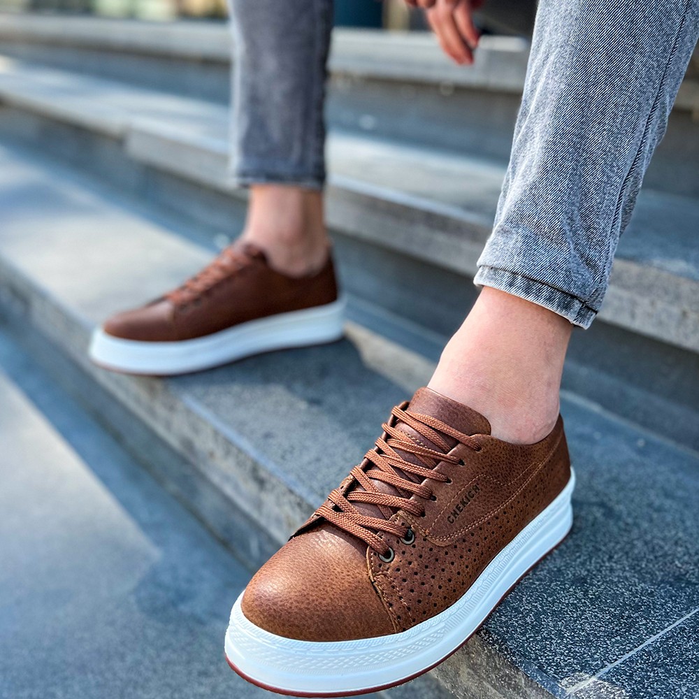 mens tan nike sneakers